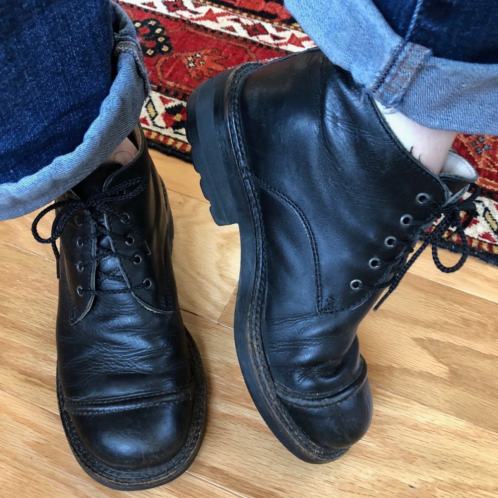 Ankle lace-up boots